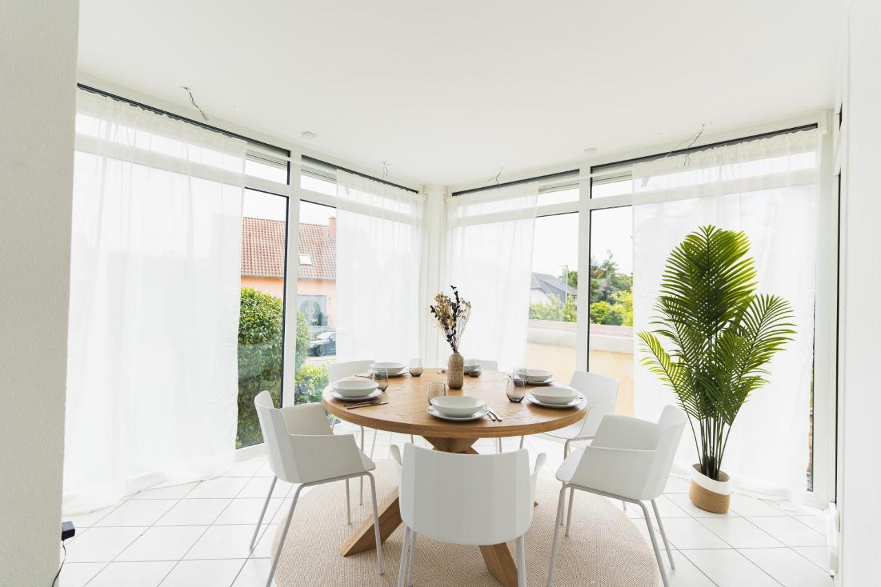 Appartment In Den Weinbergen Bei Mainz - Mit 2X Doppelzimmern, 1X Grosses Wohnzimmer, Bad & Kueche Stadecken-Elsheim Exteriör bild
