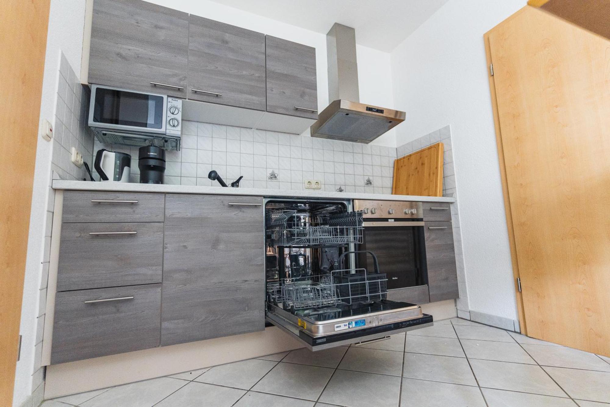 Appartment In Den Weinbergen Bei Mainz - Mit 2X Doppelzimmern, 1X Grosses Wohnzimmer, Bad & Kueche Stadecken-Elsheim Exteriör bild