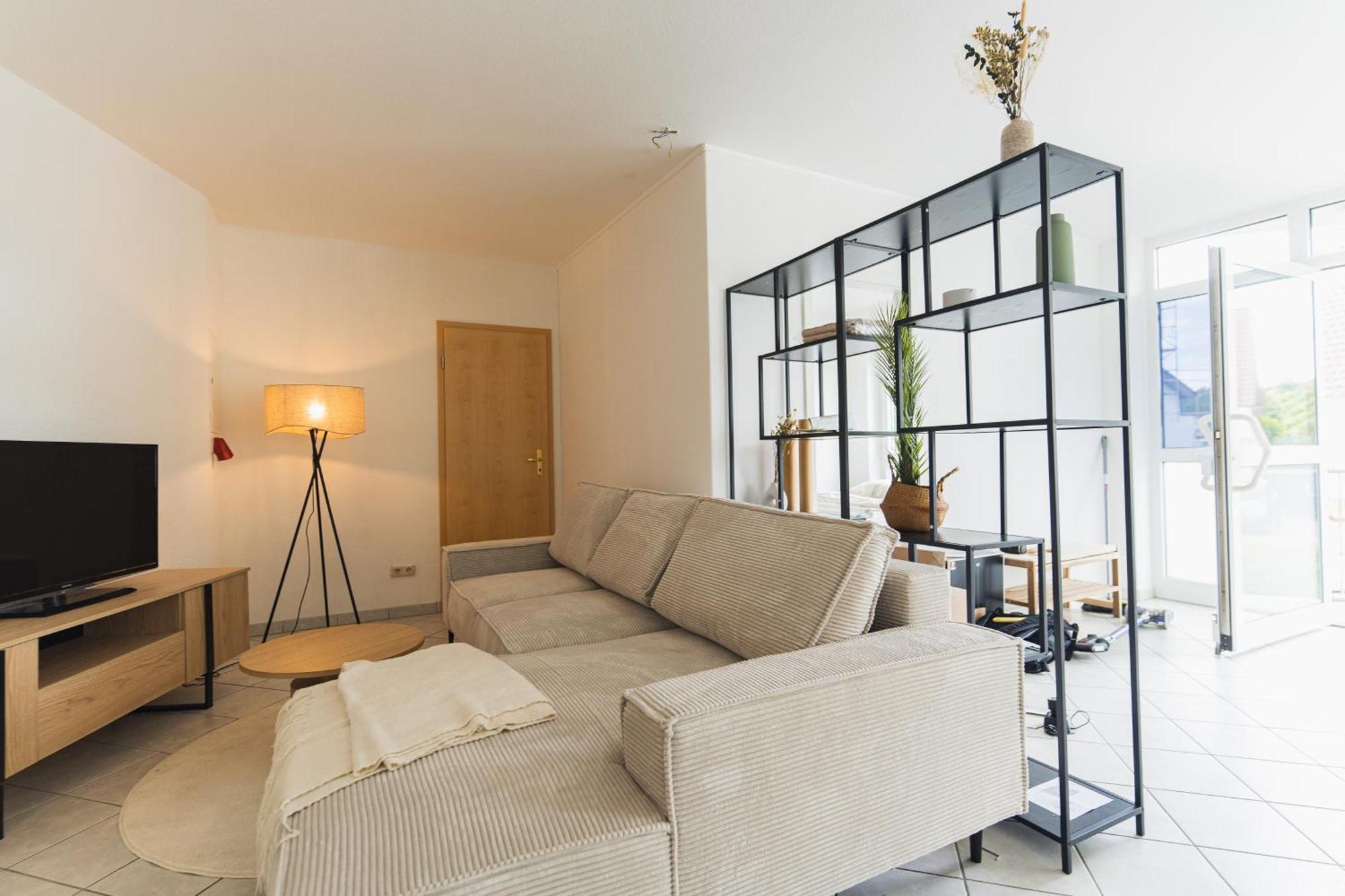Appartment In Den Weinbergen Bei Mainz - Mit 2X Doppelzimmern, 1X Grosses Wohnzimmer, Bad & Kueche Stadecken-Elsheim Exteriör bild